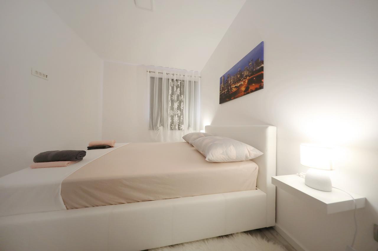 Apartment Mini Zára Kültér fotó