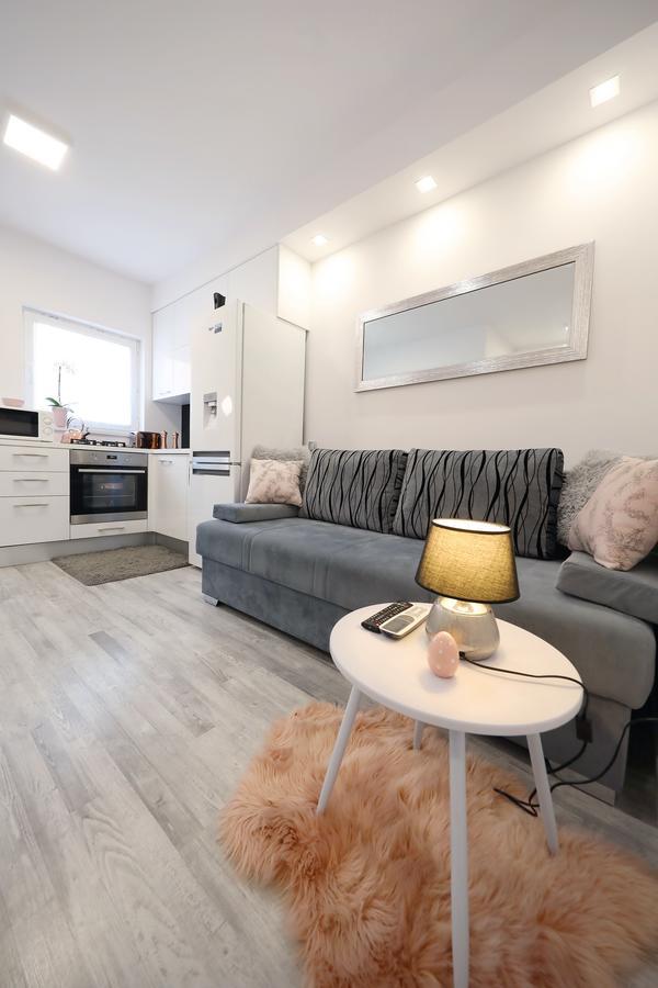 Apartment Mini Zára Kültér fotó