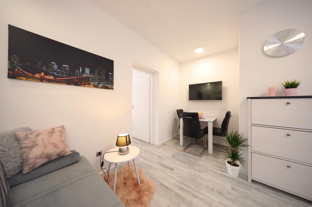 Apartment Mini Zára Kültér fotó